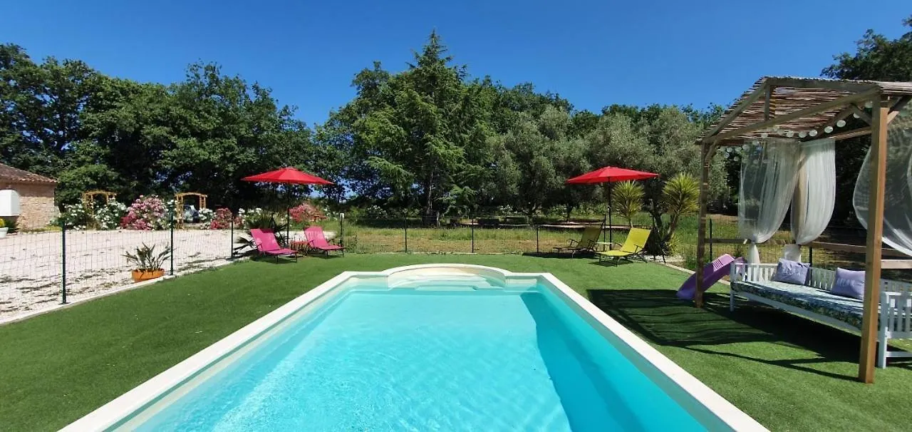 Au Charme De Pepiole Bed and Breakfast Six-Fours-les-Plages 4*,  Frankrijk
