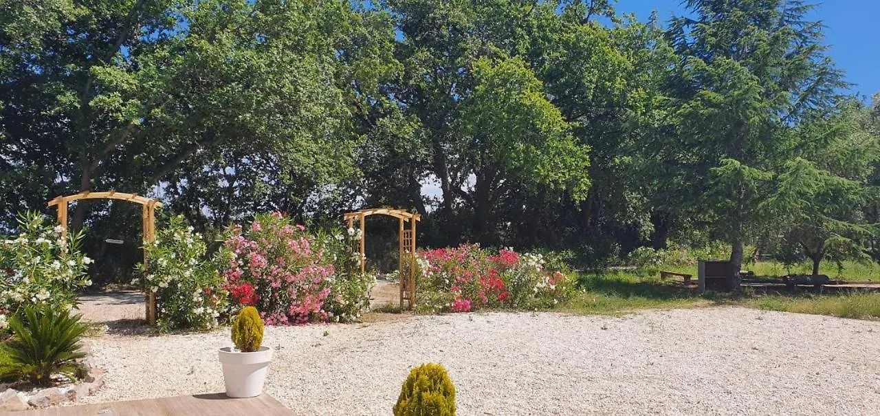 Au Charme De Pepiole Bed and Breakfast Six-Fours-les-Plages 4*,