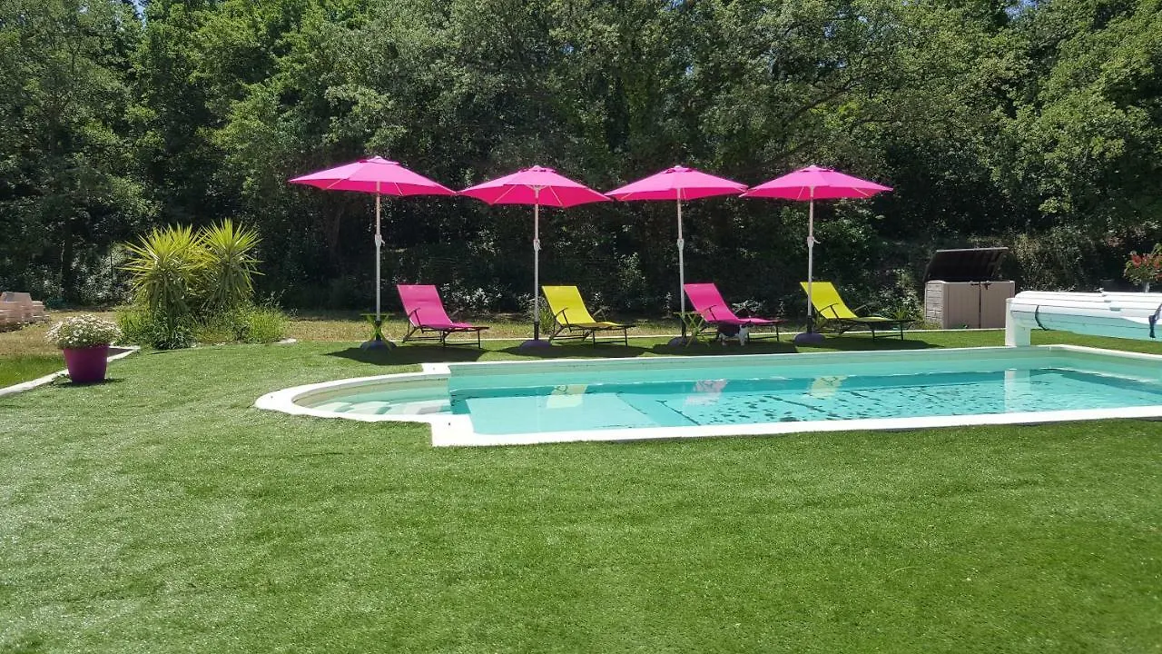Au Charme De Pepiole Bed and Breakfast Six-Fours-les-Plages Bed & Breakfast