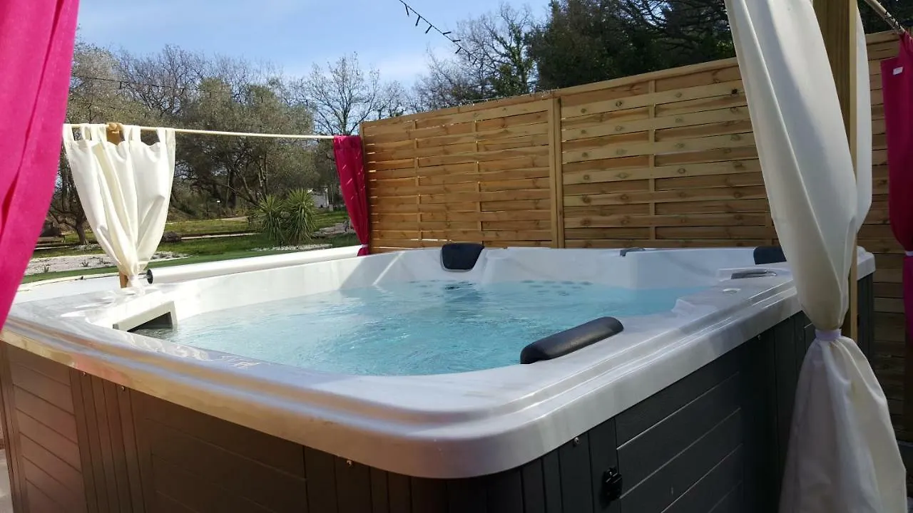 Au Charme De Pepiole Bed & Breakfast Six-Fours-les-Plages France